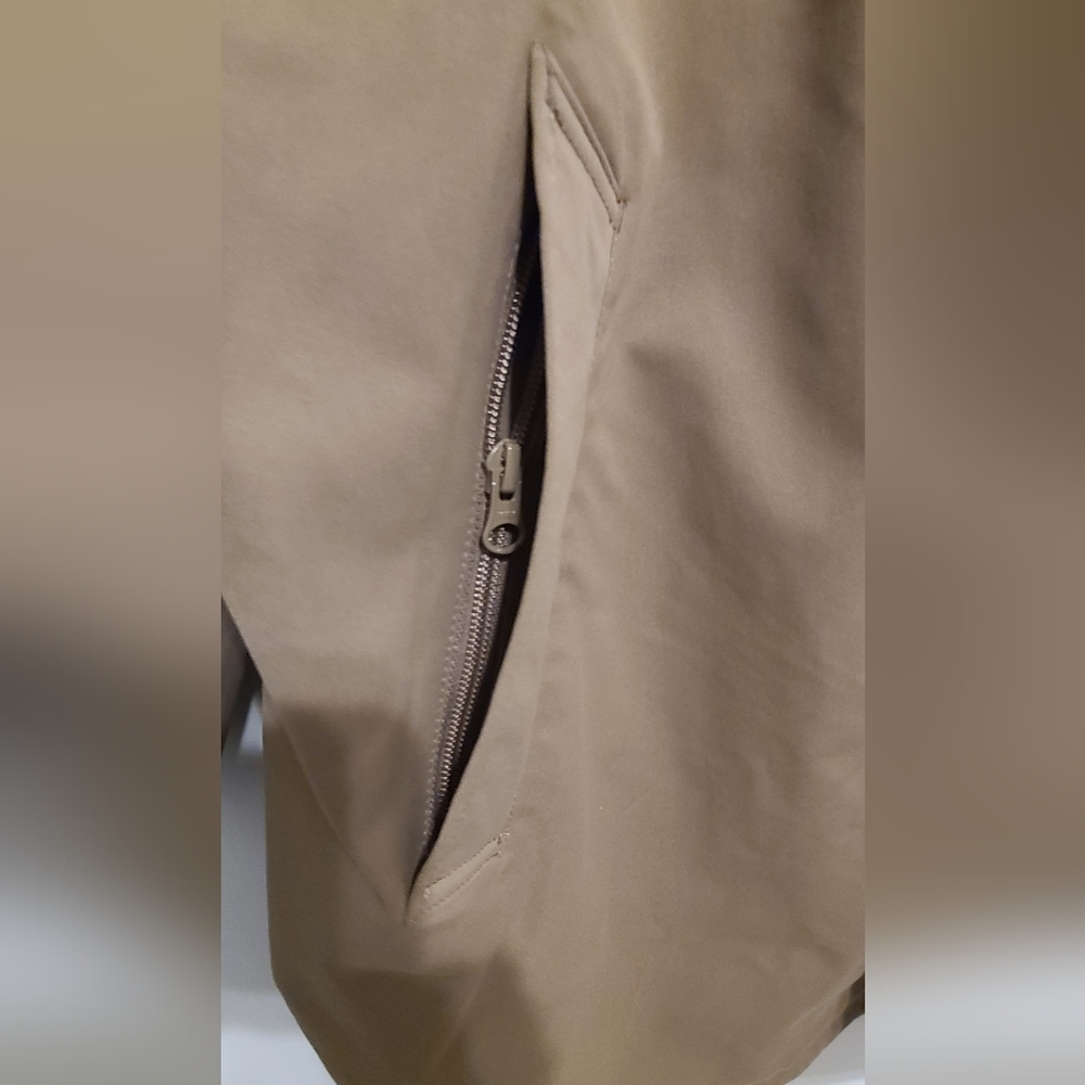 Lands' End Men's Vintage Taupe Rain Coat. - Picture 4 of 5
